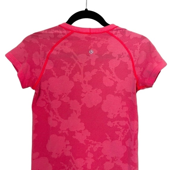 Lululemon Run: Swiftly Tech Short Sleeve *Special Edition Flash - Picture 11 of 14